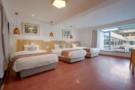 Guilin Sky Palace - 25