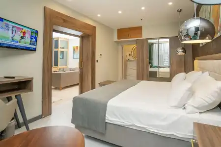 The Gate 30 Suites - 49