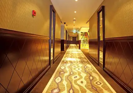 Carlton Tower - 3