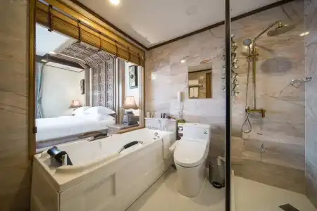 Peak Nimman Prestige - 43