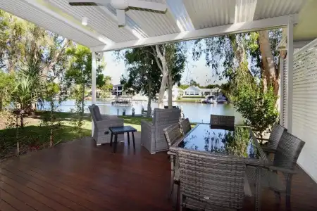 Noosa Entrance Waterfront Resort - 193