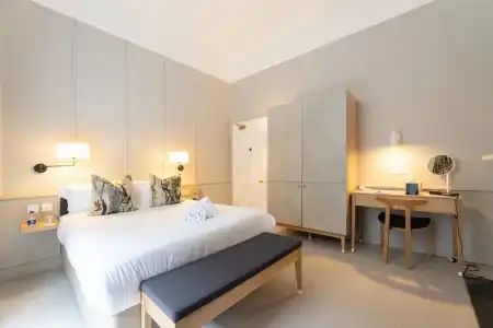 The Goodenough London - 76
