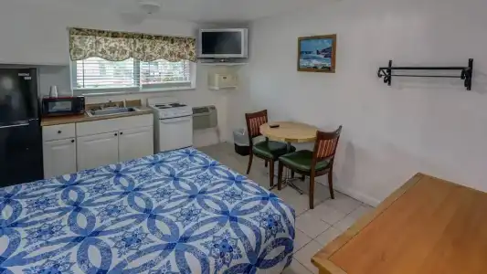 Green Seas Motel - 18