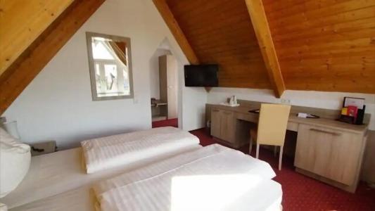 Airport Filder Post - 23