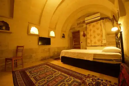 Vineyard Cave - 118