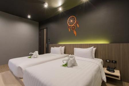 Maya Phuket Airport - 4