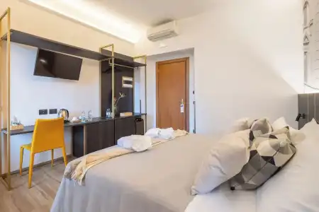 Mia Cara - 87