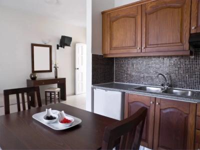 Troulis Aparthotel - 57