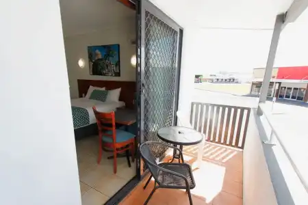 Coffee House Apartment Motel - 41
