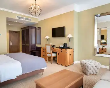 Best Western Plus Market Square Lviv - 95