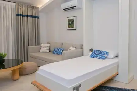 A Suite Side - 6