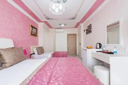 Atam & Suites - 104