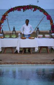 Bluebay Beach Resort & Spa - 35
