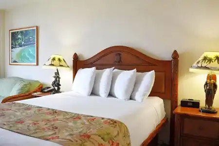 Luana Waikiki & Suites - 104