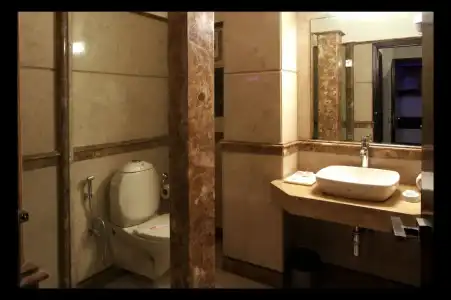 Southgate - 18