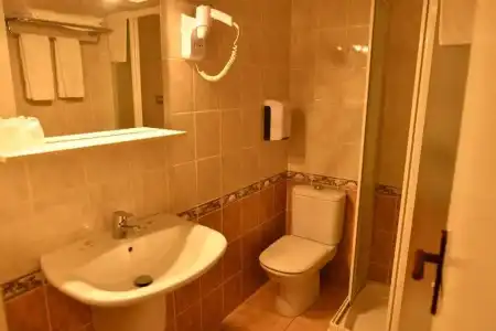 Claridge - 65