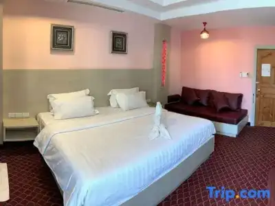 Romeo Palace - 33