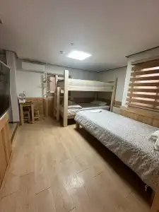 Seoul Station R Guesthouse - 72