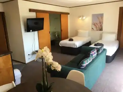 Half Moon Bay Motel - 104