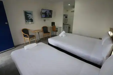 Reign Inn Newcastle - 111