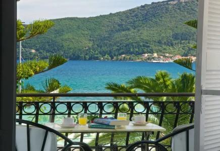 Athina - 4