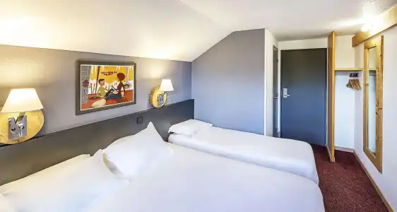 Sure by Best Western Annecy - 86