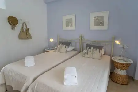 Cyclades Studios - 85