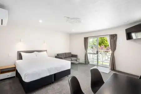 Ashleigh Court Motel - 74