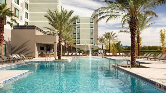 SpringHill Suites Orlando at Millenia - 12