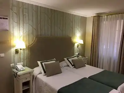 Adriano Boutique Sevilla - 18