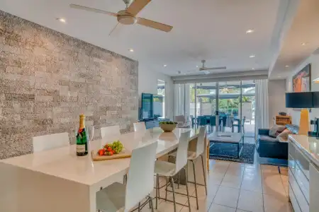 Coconut Grove - 24