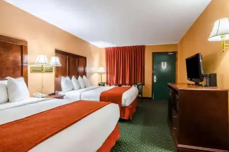 Quality Inn Eureka Springs South - 69