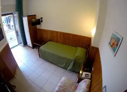 Tourist - 51