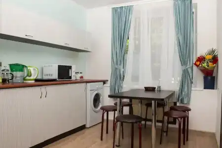 Nice Hostel Almaty - 10