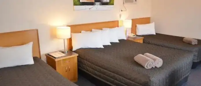 Arkana Motor Inn & Terrace Apartments - 36
