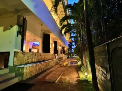 St.Lachlan & Suites - 19
