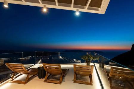 Daydream Luxury Suites - 39