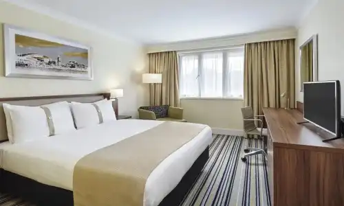Holiday Inn Cardiff - North M4 - 2
