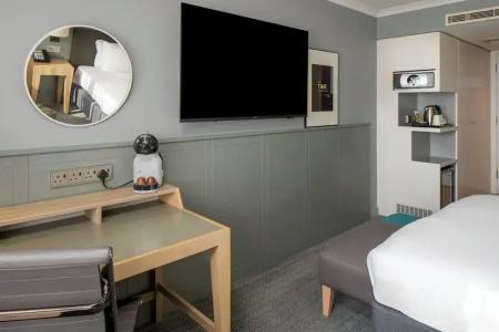 Holiday Inn Edinburgh Zoo by IHG - 76
