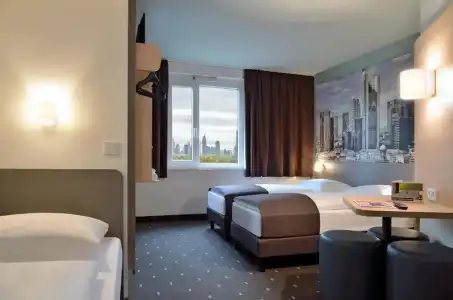 B&B Frankfurt-West - 29