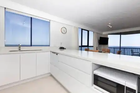 Surf Regency Apartments - 110