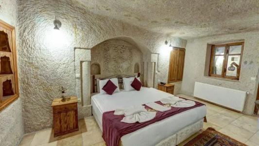Elegance Cave Suites - 57