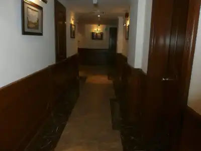 Bahrain Carlton - 11