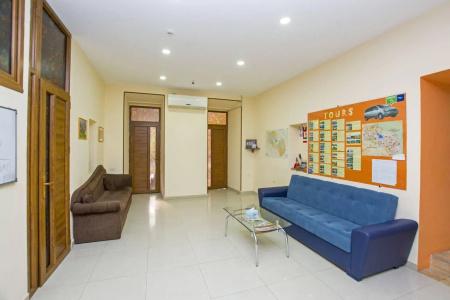 Yerevan Hostel - 9
