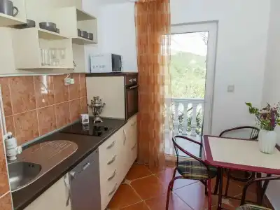 Maki Apartments - 35