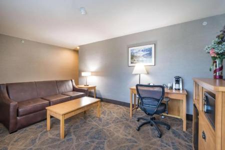 Best Western Plus GranTree Inn - 104