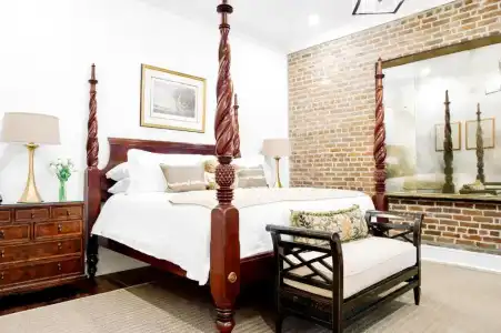 Planters Inn - 103