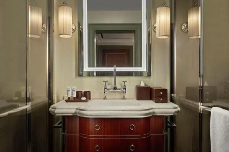 Maxwell Reserve Singapore, Autograph Collection - 69