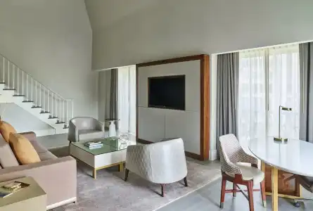 Crescent Court - 54