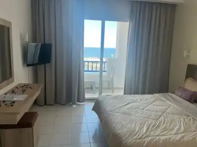 Hôtel Mezri - 57